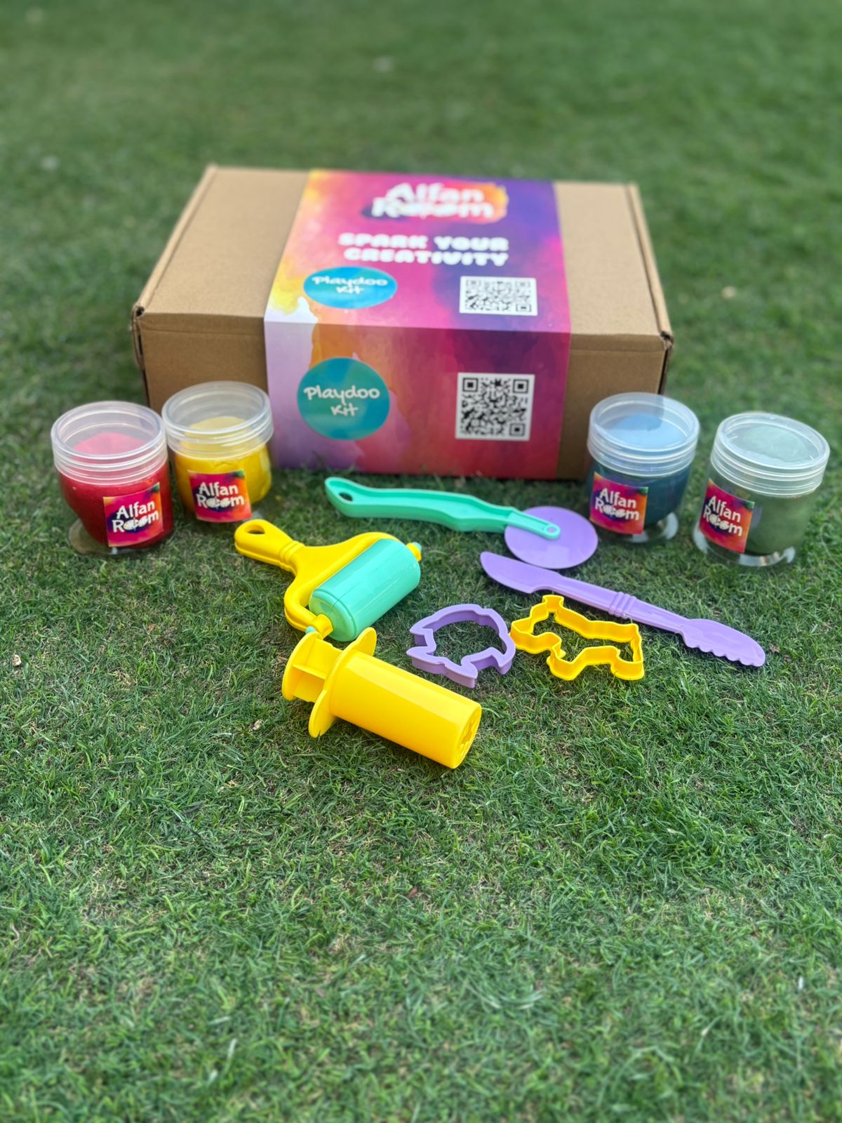 مجموعة تشكيل ونحت إبداعي بالمعجون